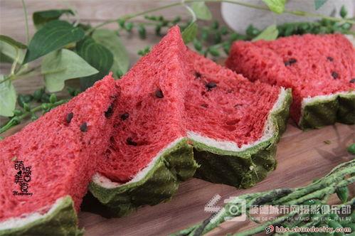 摄影俱乐部吃瓜,捕捉生活中的趣味瞬间