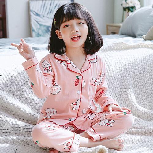 网红小孩长袖睡衣视频,可爱萌态萌翻网友